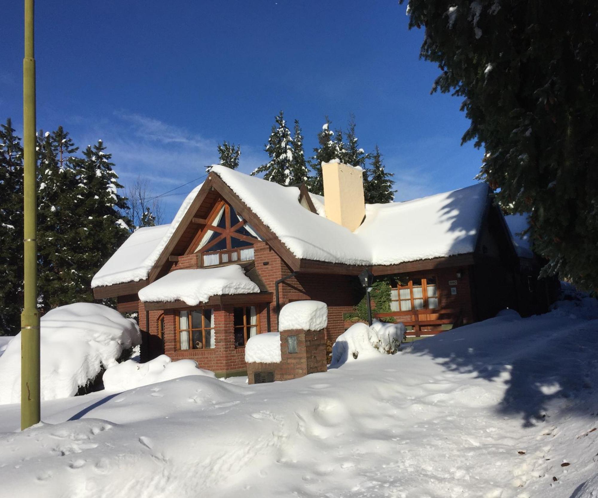 Hosteria Canela B&B Esquel Exterior photo