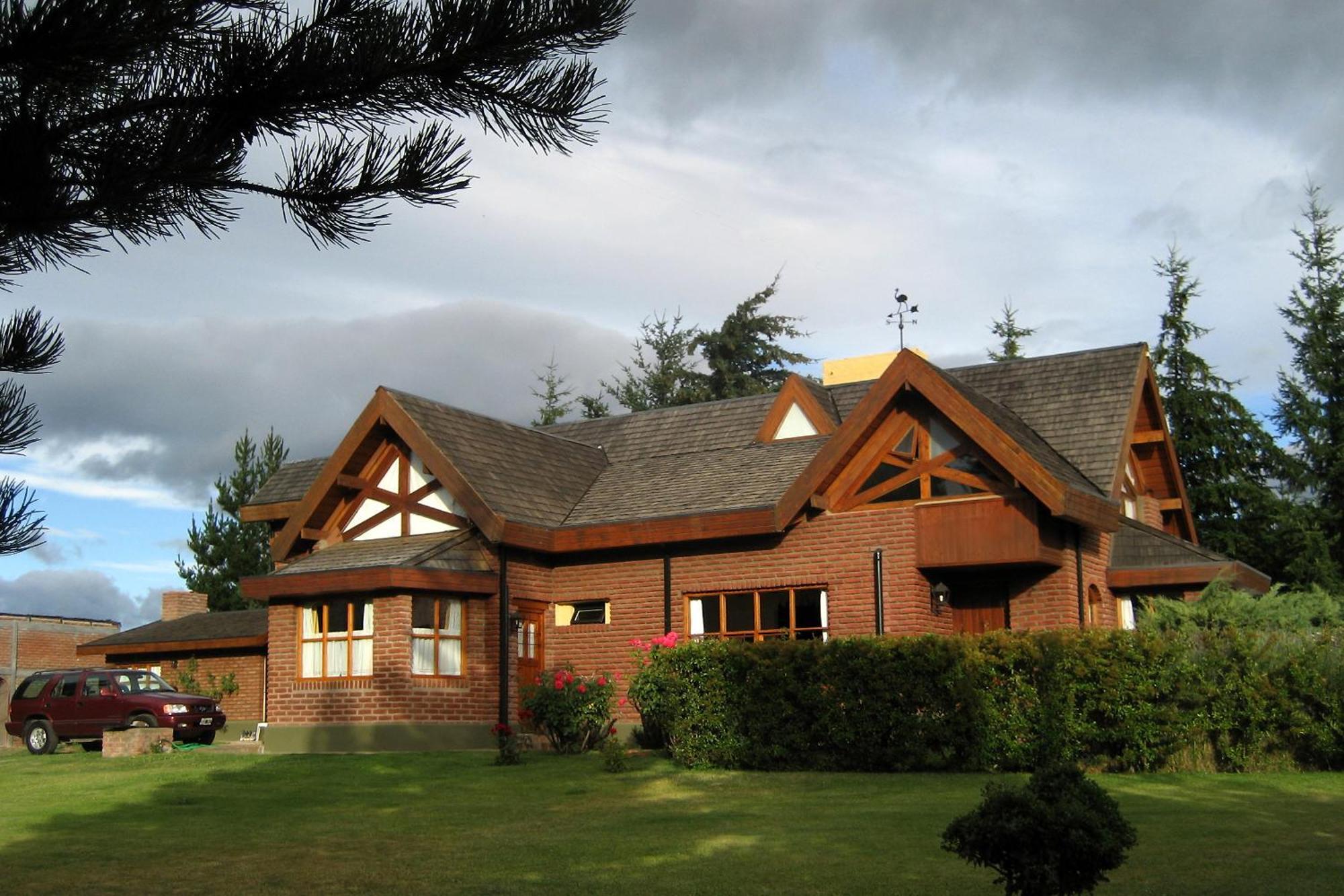 Hosteria Canela B&B Esquel Exterior photo