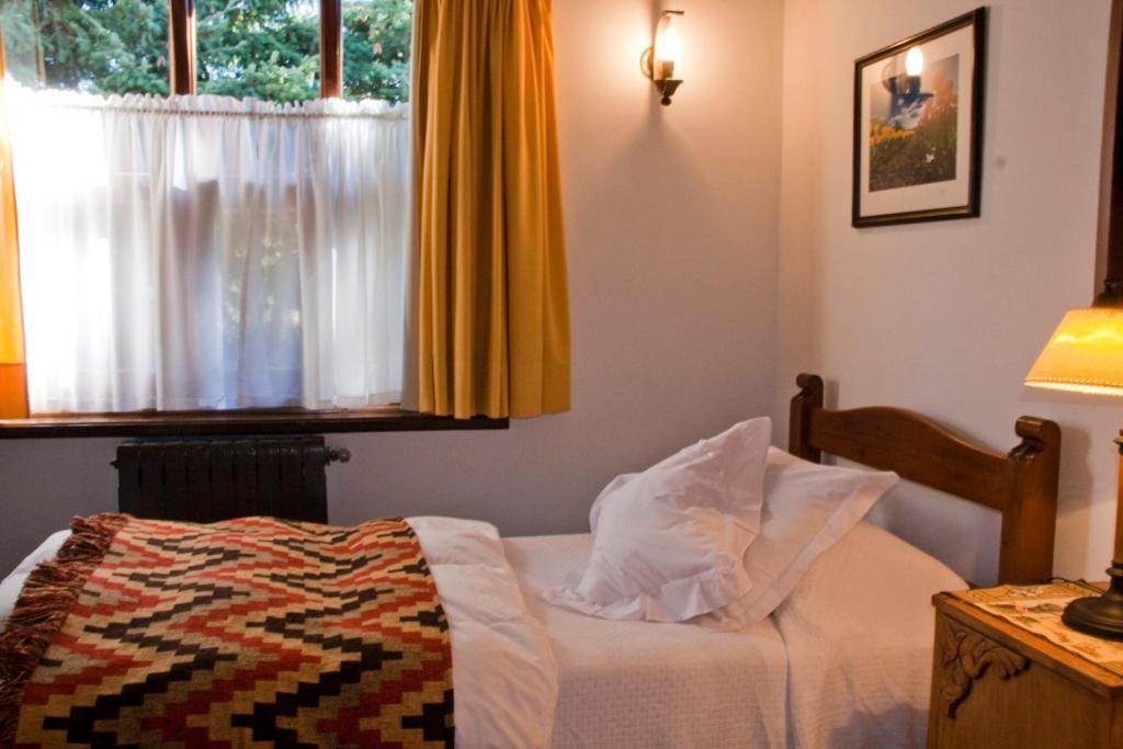 Hosteria Canela B&B Esquel Exterior photo